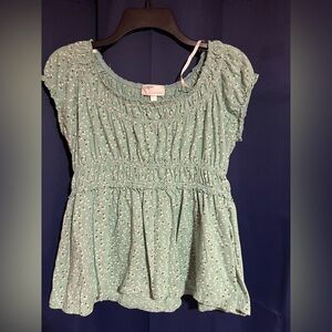 Currants Green Dot Women's Blouse